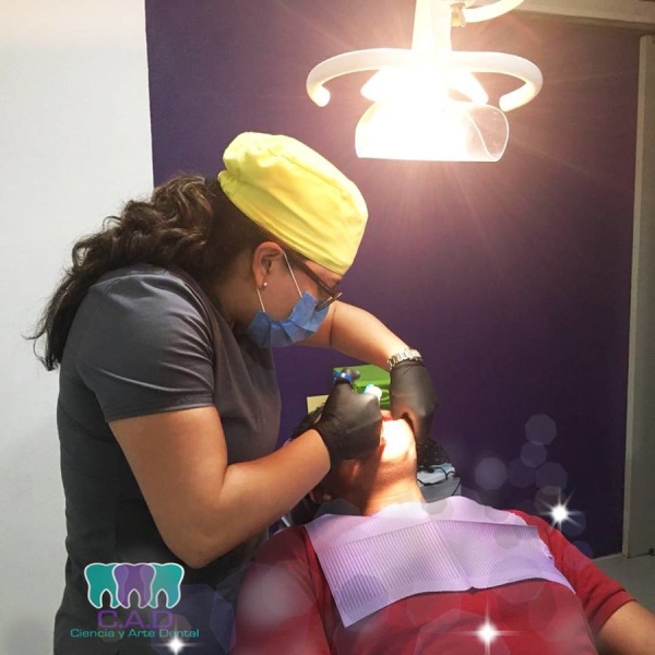 Clinictor - Ciencia y Arte Dental C.A.D. - Dr Renee Baumgarten