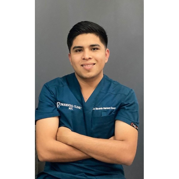 Clinictor - Pro Dental Clinic Mx - Dr Ricardo Herrera