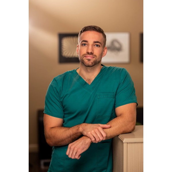 Clinictor - DH Dental Kft - Dr Roland Decker