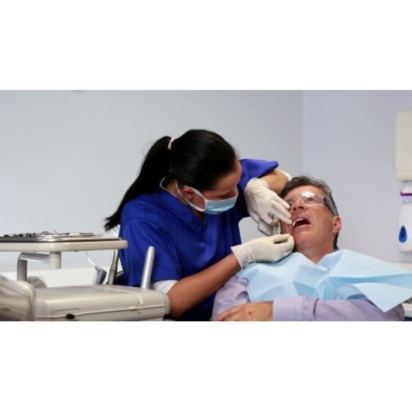 Clinictor - Marquez Dental Clinic - Dr Rosa Jimenez-Araujo