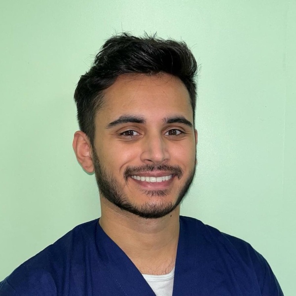 Clinictor - Kidsgrove Dental & Implant Centre - Dr Saad Ahmad