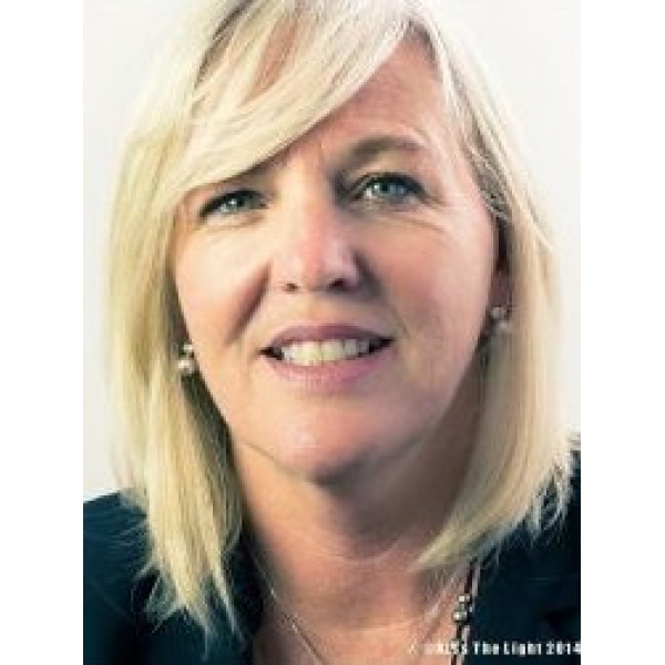 Clinictor - Smiles and More - Widnes - Dr Samantha Moore
