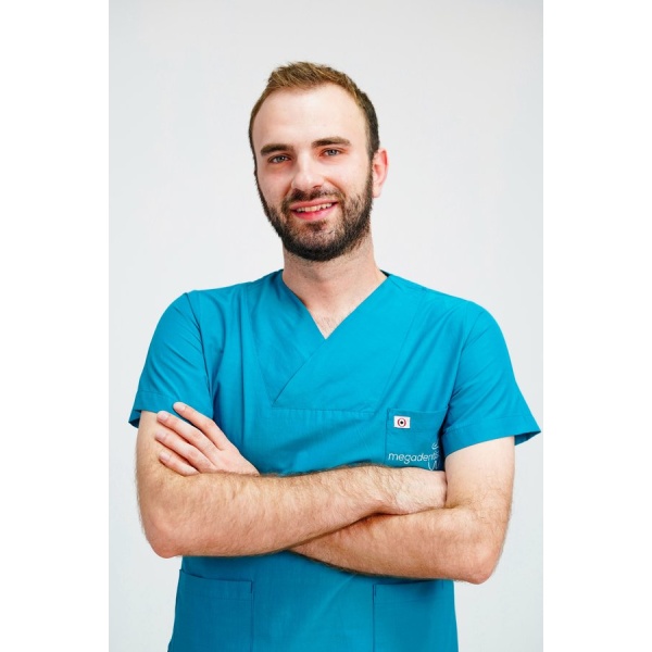 Clinictor - Megadentist Oral & Dental Health Center - Dr Semir  ÖZTÜRK
