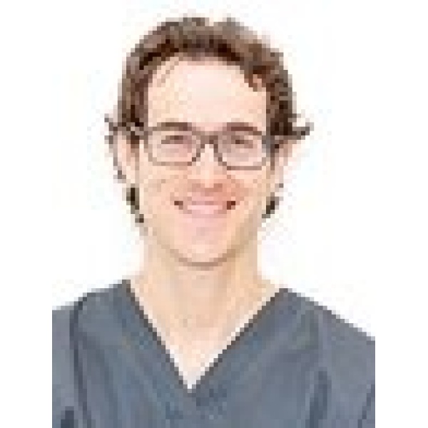 Clinictor - Clinica Dental Dra. Esther de Bustamante - Dr Sergio García