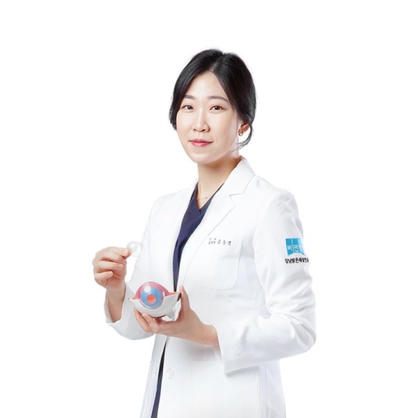 Clinictor - B&VIIT Eye Center - Dr Seung-min Kim