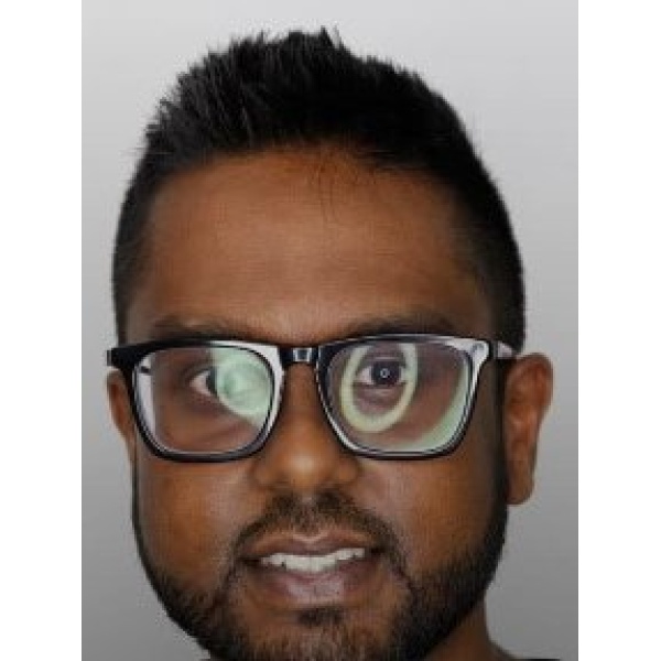 Clinictor - OptiSmile Advanced Dentistry and Implant Centre - Dr Shaahir Hurribunce