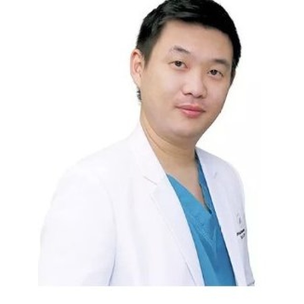Clinictor - The Art Clinic - Dr Sumet Bunyajetpong