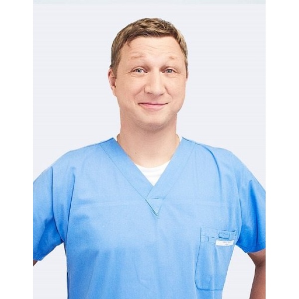 Clinictor - Implantis Dental Clinic - Dr Tomasz Marecik