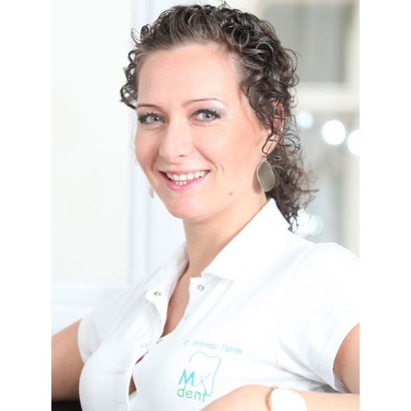 Clinictor - MXdent Dentistry - Dr Tunde Solymosi