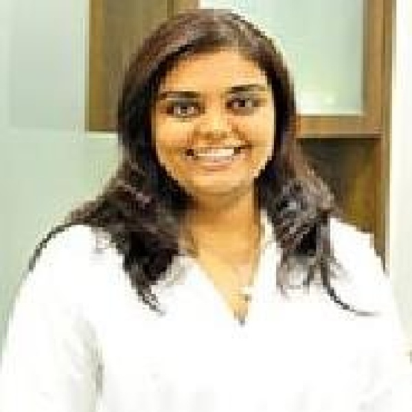 Clinictor - Roots Dental Clinic - Dr Urvi Ashar