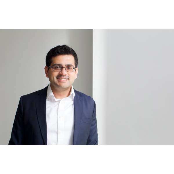 Clinictor - Carisbrook Dental Care Ltd - Dr Usman Qureshi