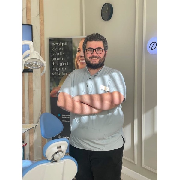 Clinictor - Eksen Dental Clinic - Dr Uzm. Oğuz SENEK