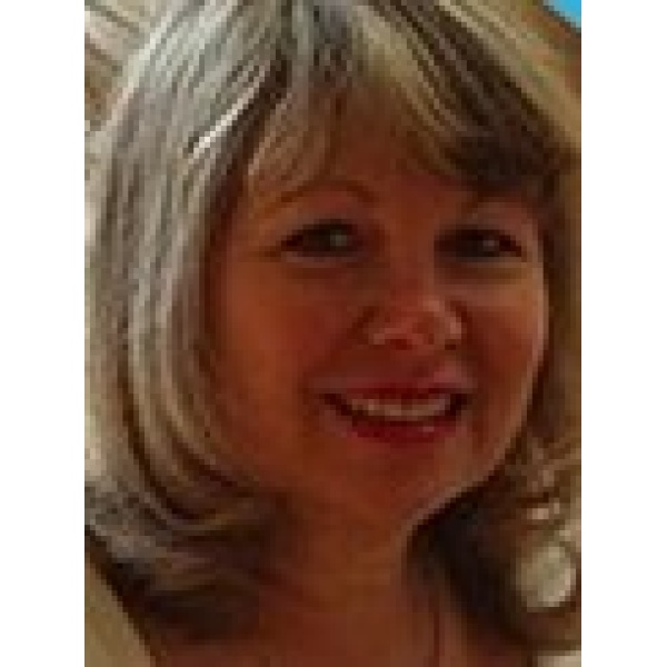 Clinictor - Smart-Dent KFT. - Dr Valerie Toth