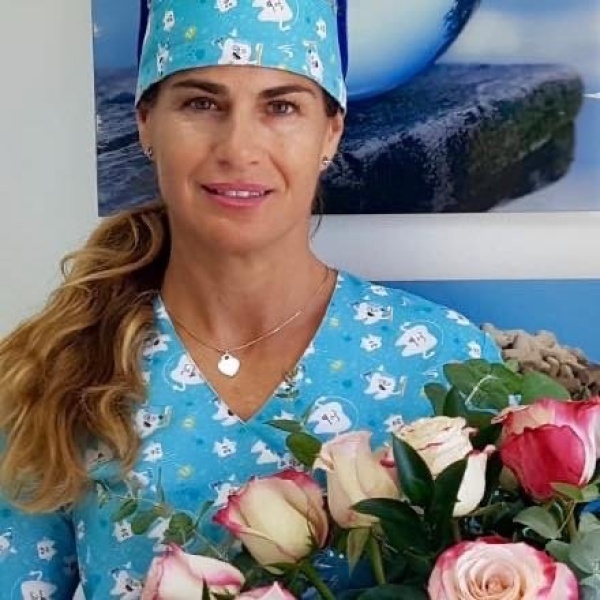 Clinictor - Dra.Vanessa Narvaez -Clinica y Laboratorio Dental Narvaez - Dr Vanessa Narvaez
