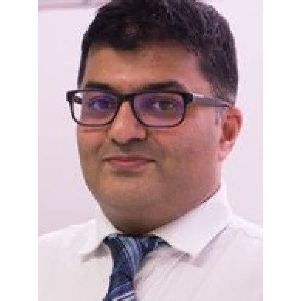 Clinictor - Eye Smile - Middlesex - Dr Vineet Korpal