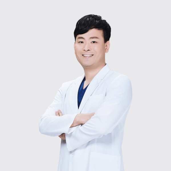 Clinictor - B&VIIT Eye Center - Dr Wook-kyum Kim