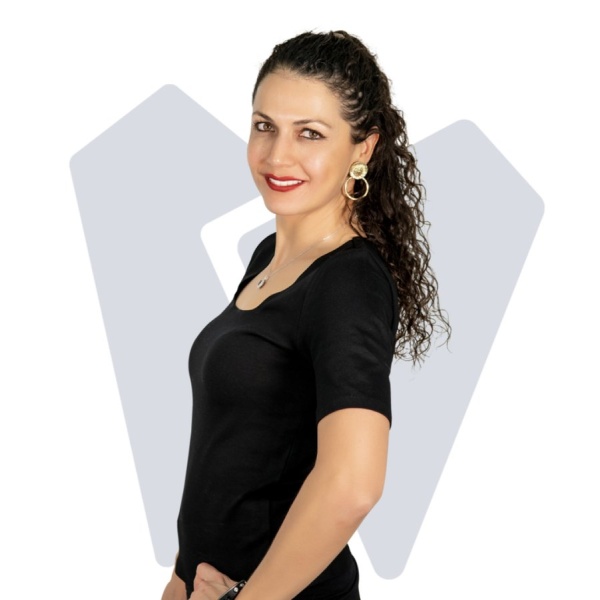 Clinictor - Dentist Kusadasi - Elcin K.