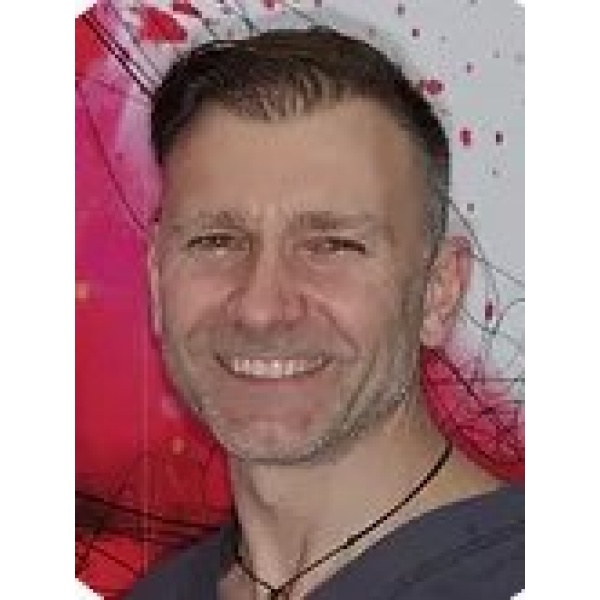 Clinictor - iQ Dental and Implant Centre - Fabrizio Castellari