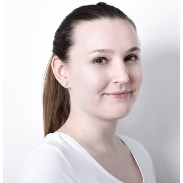 Clinictor - Avenue Dental Budapest - Fanni Varga