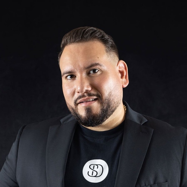 Clinictor - Supreme Cosmetic Center - Frank Navarro