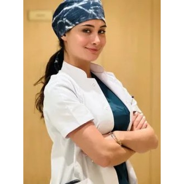 Clinictor - FKS Hair Clinic - Gizem  Yarimbas