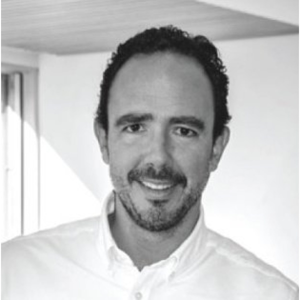 Clinictor - Medina Balda Clinica Dental - Ignacio Balda García