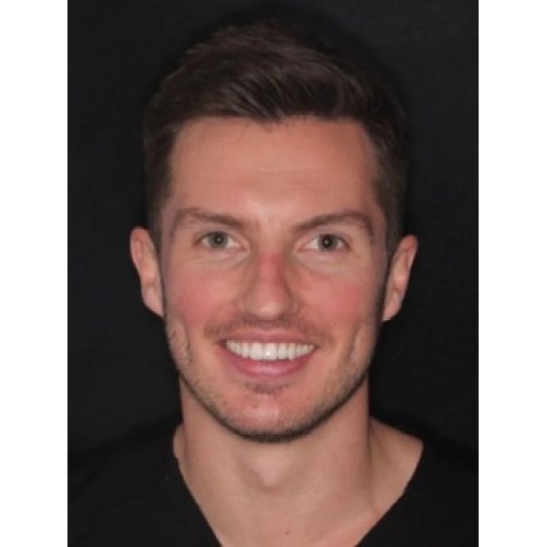 Clinictor - Queens Drive Dental - Jamie Kerr