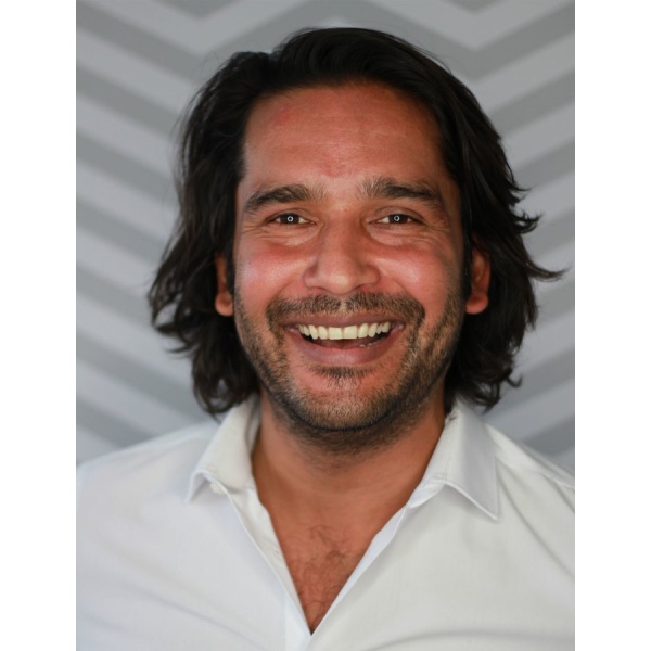 Clinictor - The Dentist Balham - Jatin Gupta
