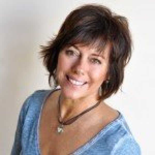 Clinictor - Terzis Dentistry Smart - Kathy McLeod