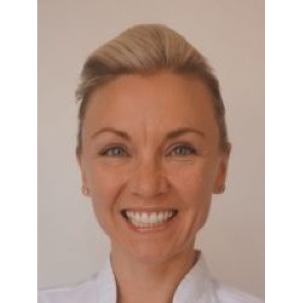 Clinictor - Smile Essential Dental Practice - Kim Harvey