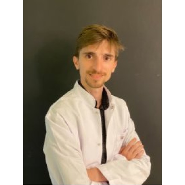 Clinictor - La Bella Clinic'a Dental - Kutluay Efe