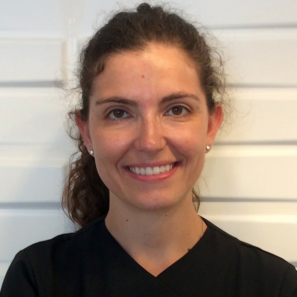 Clinictor - Estudi Dental Ciutadella - Lara Mendez