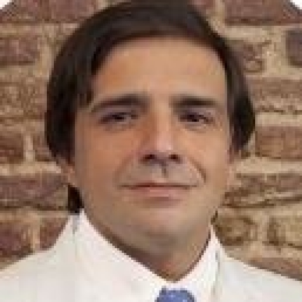 Clinictor - Centro Europeo Médico Estético - Luis Peralta