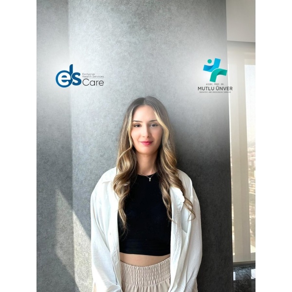 Clinictor - Assoc Prof Dr Mutlu Ünver - Miss Ceren  Nair