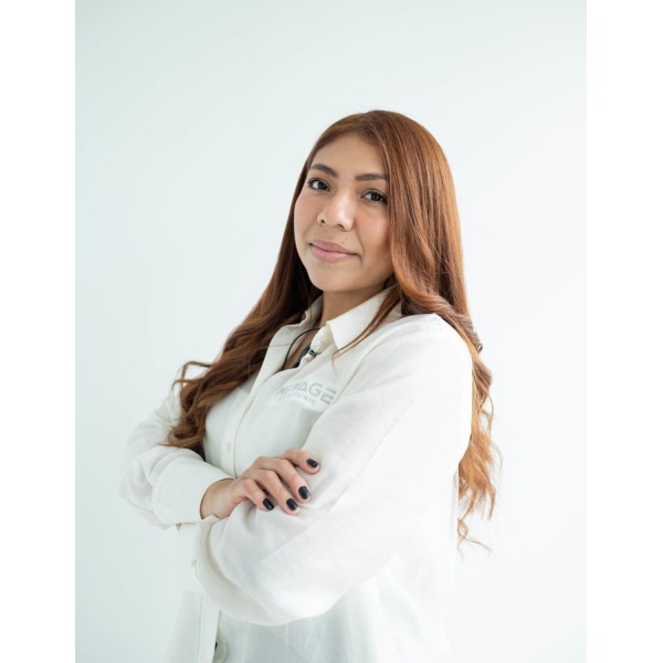 Clinictor - New Age Dental Clinic - Miss Estefany Mendoza