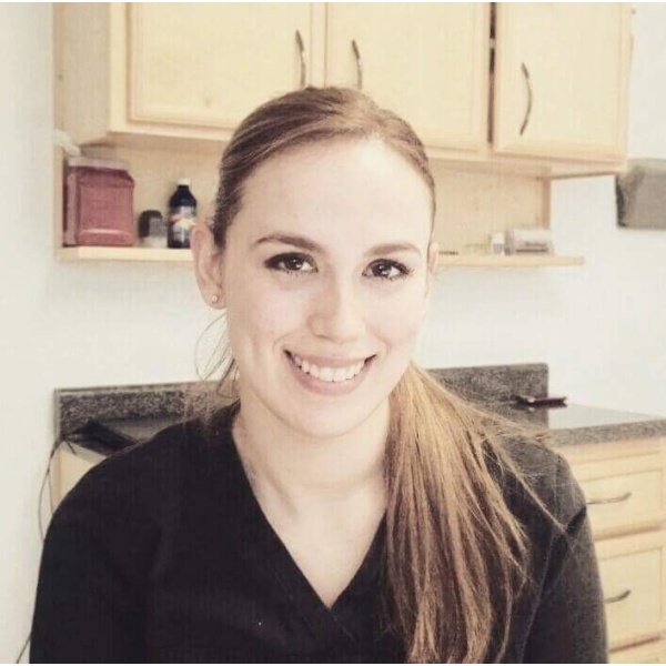 Clinictor - DENTIS CLINICA DENTAL - Miss   Fernanda Correa