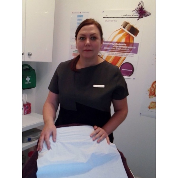 Clinictor - Face Renew - Miss Julie Donald