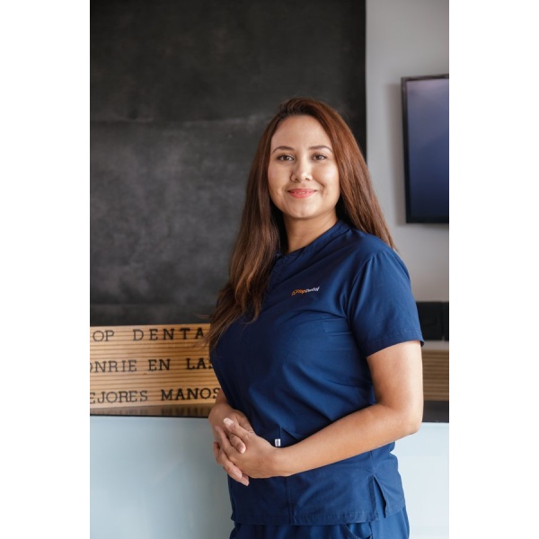 Clinictor - Top Dental - Miss KARLA  NAJERA