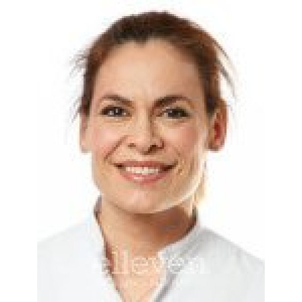Clinictor - Elleven Dental Practice - Miss Lorena Mumford