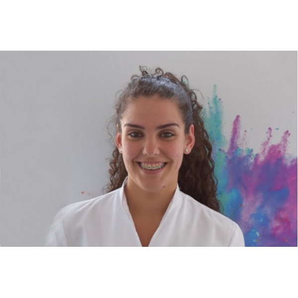 Clinictor - Clínica Dental Medident Torremolinos - Miss María Bueno