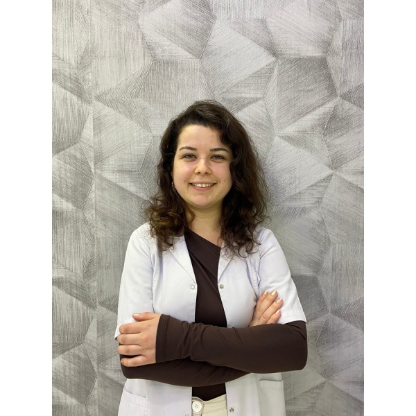 Clinictor - Zirve Dental - Miss Melisa Oksuz