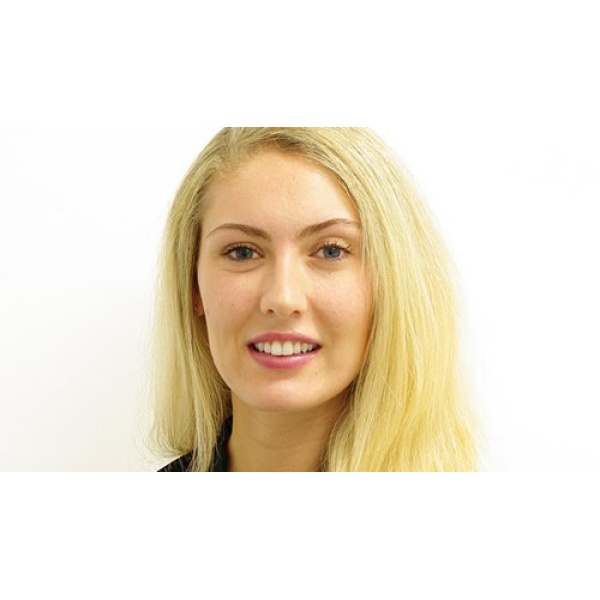 Clinictor - Aura Centre of Dental Excellence - Kingston Upon Thames - Miss Natalie Dowling