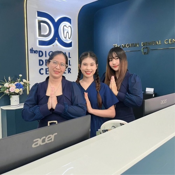 Clinictor - Digital Dental Center - Miss Pakjira Teeraponkool