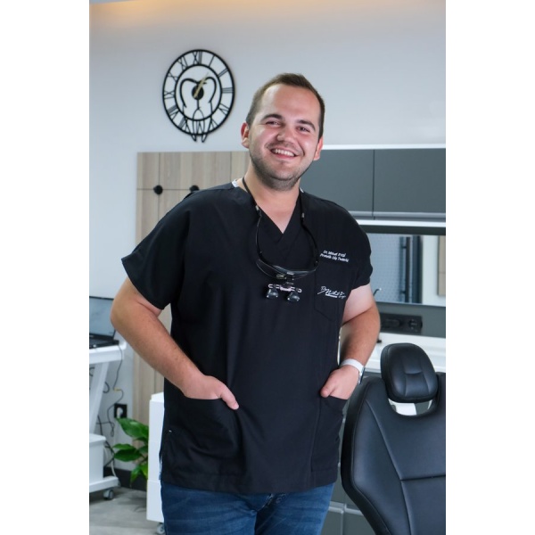 Clinictor - Oval Dental Clinic - Mithat  Eygi