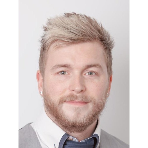 Clinictor - FUE Clinics Hair Transplants Glasgow - Mr Arran Isherwood