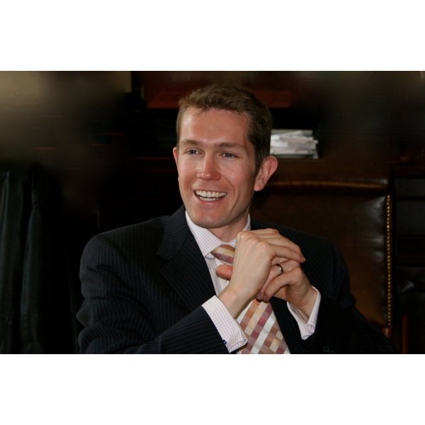 Clinictor - Sports Orthopaedic Specialist - Mr Charles Willis-Owen