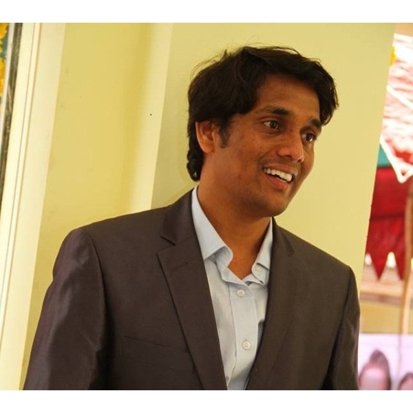 Clinictor - Hyderabad Smiles Dental Hospital - Mr Dr.Dilip  Kumar