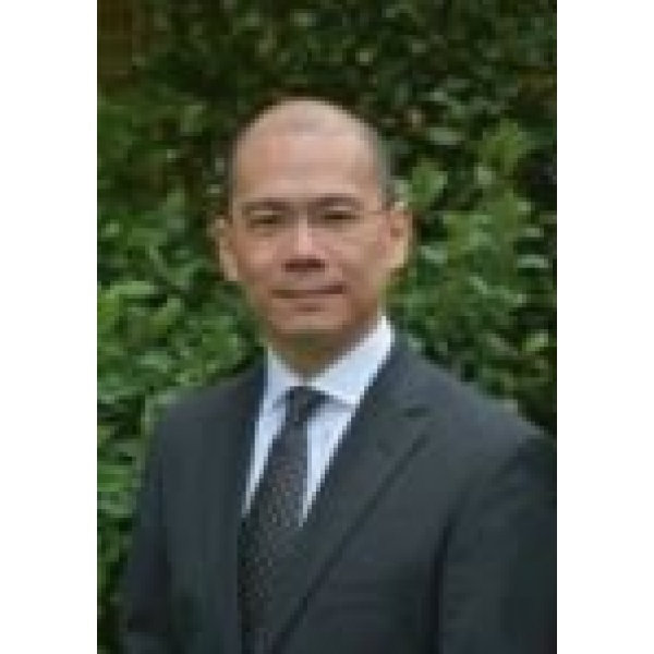 Clinictor - Optegra Eye Hospital Hampshire - Mr Fit  Fung Yang