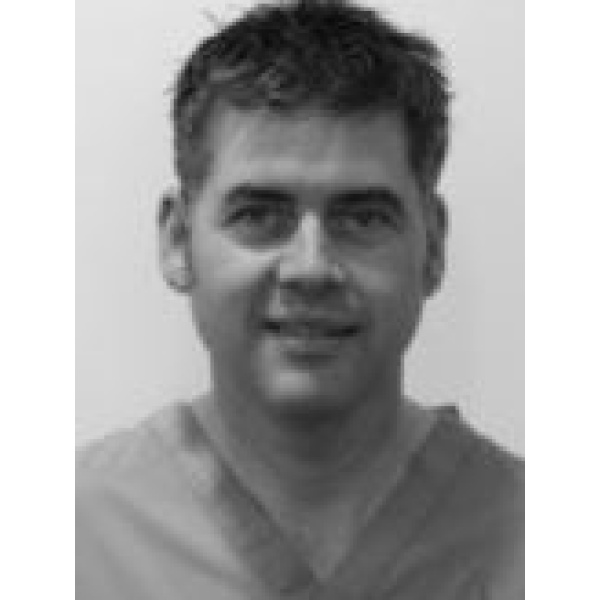 Clinictor - Clavell-Bate and Nephew Dental Surgeons - Mr Kelvin  Farrell