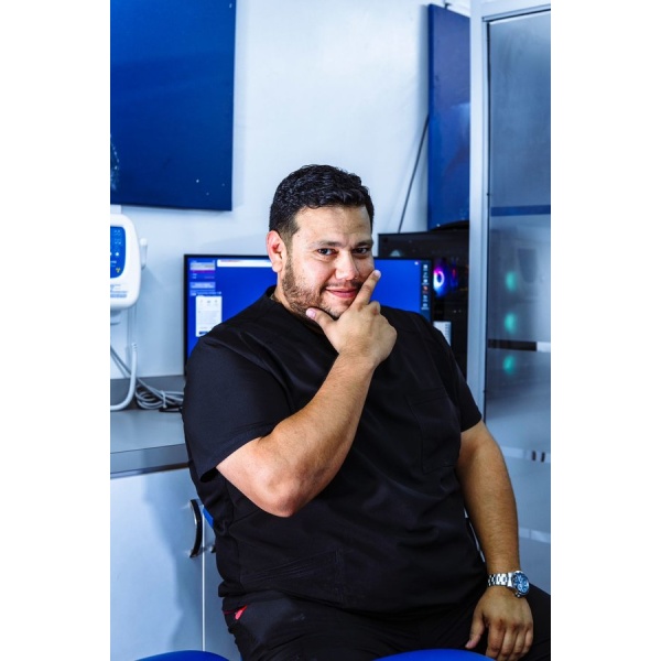 Clinictor - The Prostho Studio - Mr Mario  Lopez